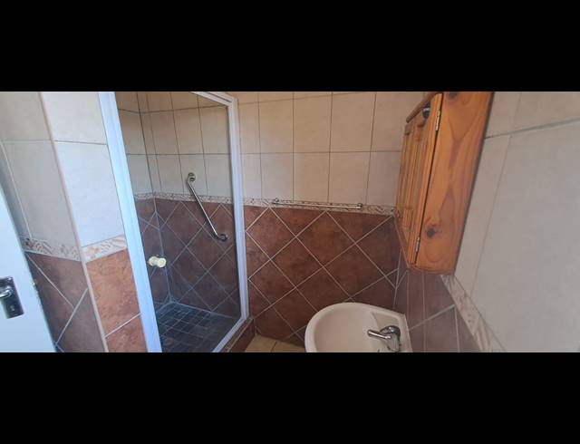 3 BEDROOM FREESTANDING FOR SALE IN WATERVAL EAST